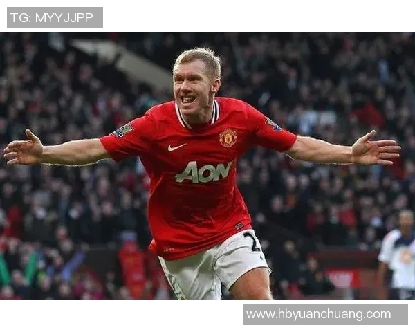 斯科尔斯带你走进英超传奇球星的世界:三字足球名字背后的故事与荣耀 斯科尔斯带你走进英超传奇球星的世界:三字足球名字背后的故事与荣耀