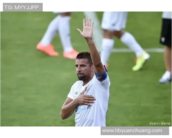 足坛群星谢幕回顾那些告别绿茵场的传奇瞬间 足坛群星谢幕回顾那些告别绿茵场的传奇瞬间