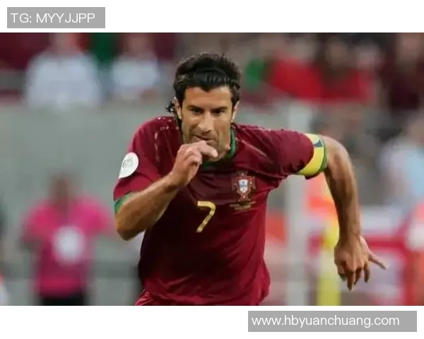 足球巨星挥洒魅力 客厅墙面艺术装饰带来热血激情与活力 足球巨星挥洒魅力 客厅墙面艺术装饰带来热血激情与活力